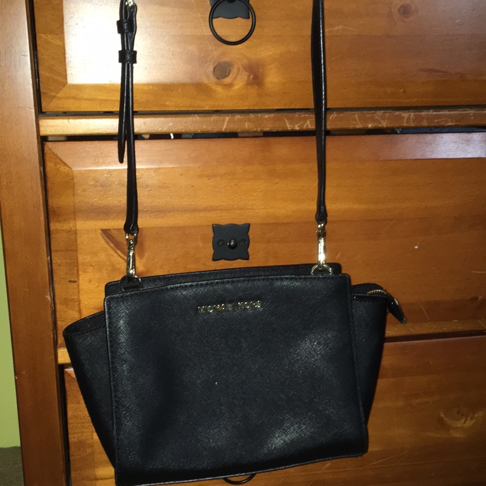 Michael Kor crossbody